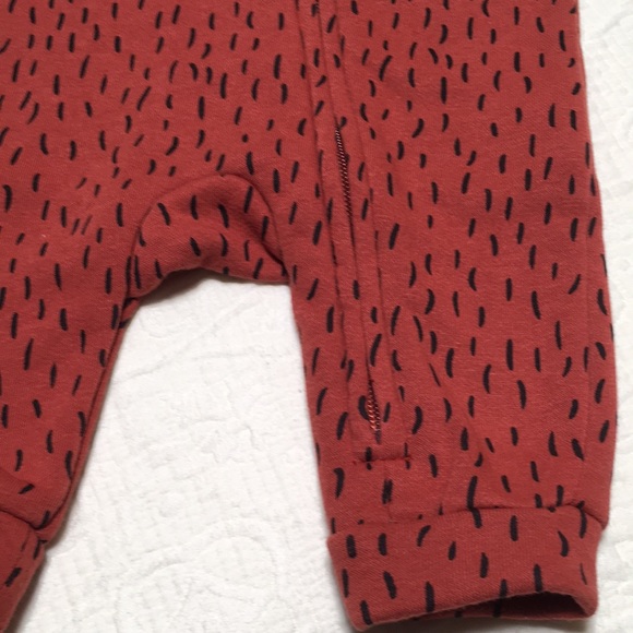 0-3m (5/$20) Sweatshirt Fleece Fox Romper by Old Navy - Picture 2 of 14